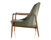 Fauteuil design bois teinte merisier et cuir vert kaki