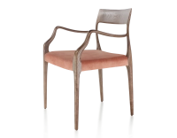 Chaise scandinave avec accoudoirs bois teinte marron foncé assise tissu velours rose pâle