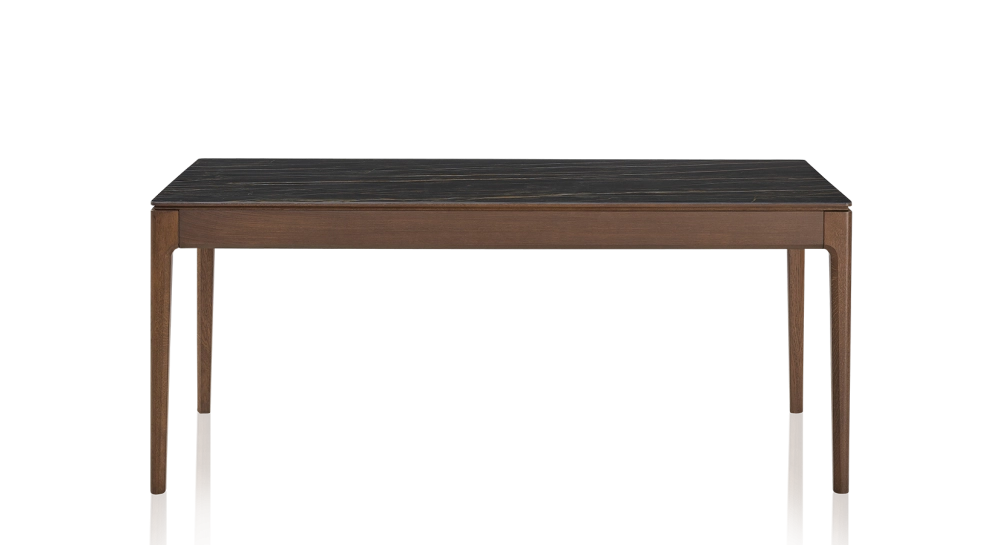 Table salle à manger 6 personnes en chêne et céramique avec bois teinte marron foncé et plateau céramique effet marbre noir 140x90 cm