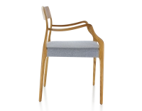 Chaise scandinave avec accoudoirs bois teinte merisier assise tissu chevron bleu