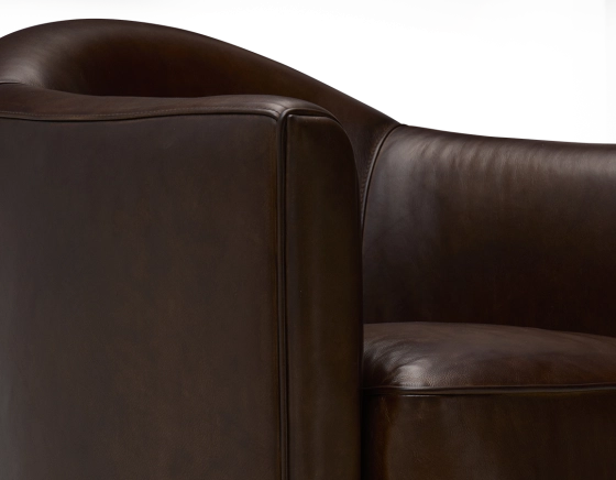 Sillón club de piel marrón intenso