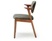Chaise scandinave bois teinte merisier assise tissu velours vert forêt