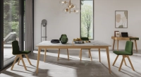 Table salle à manger 6 personnes en chêne et céramique avec bois teinte naturelle et plateau céramique effet marbre blanc 140x90 cm