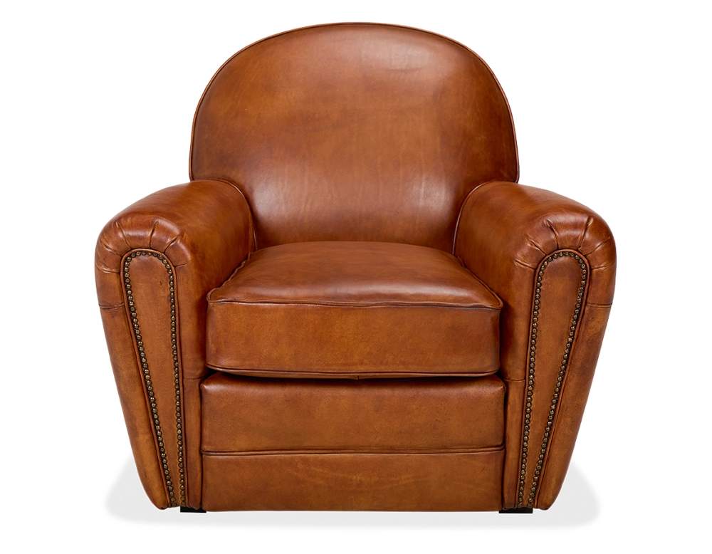 Sillón club de piel marrón claro reposabrazos con tachuelas