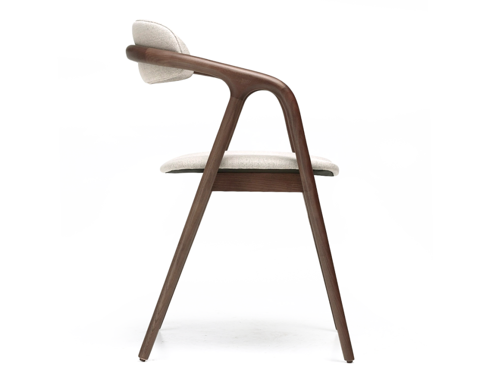 Chaise scandinave bois teinte marron foncé assise tissu beige naturel