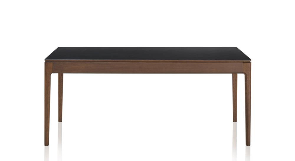 Table salle à manger 6 personnes en chêne et céramique avec bois teinte marron foncé et plateau céramique noir unie 140x90 cm