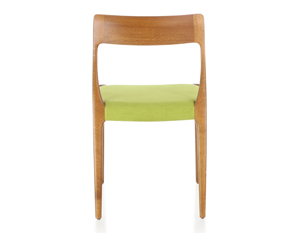 Chaise scandinave bois teinte merisier assise tissu vert pomme