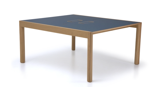 Bureau bench 2 postes chêne teinte naturelle plateau fenix bleu foncé 140x160