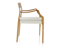 Chaise scandinave avec accoudoirs bois teinte merisier assise tissu beige naturel