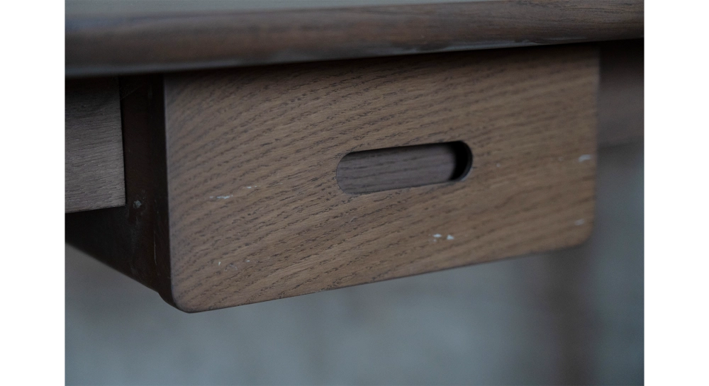 Bureau scandinave en chêne teinte noyer L120 cm