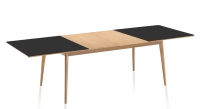 Table extensible 6 à 8 personnes en chêne et céramique allonges bois avec bois teinte naturelle et plateau céramique noir unie 160x100 cm