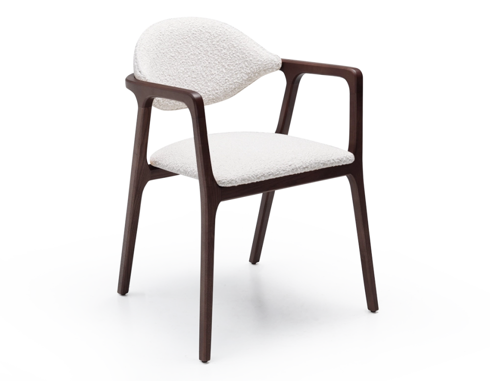 Chaise design avec accoudoirs bois teinte marron foncé et tissu bouclé blanc