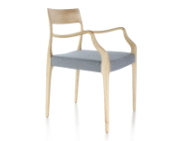 Chaise scandinave avec accoudoirs bois teinte naturelle assise tissu chevron bleu