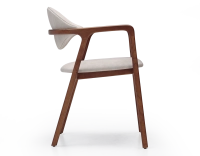Chaise design avec accoudoirs bois teinte merisier et tissu velours sable