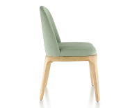 Chaise design bois teinte naturelle et tissu vert sauge