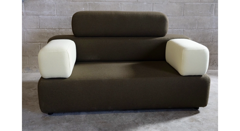 Canapé design tissu en laine bouillie marron