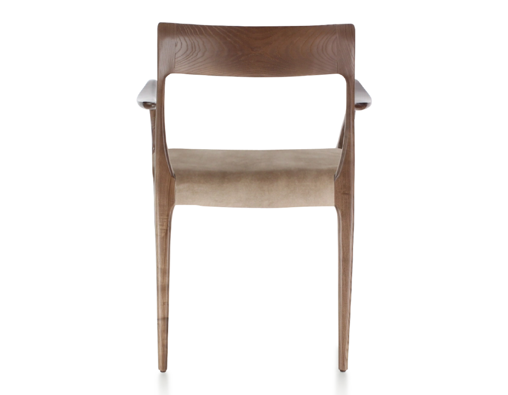 Chaise scandinave avec accoudoirs bois teinte marron foncé assise tissu velours taupe clair