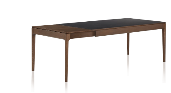 Table extensible 6 à 10 personnes en chêne et céramique allonges bois avec bois teinte marron foncé et plateau céramique noir unie 160x100 cm