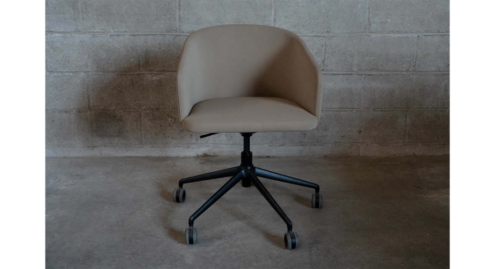 Chaise de bureau à roulette assise tissu beige texturé