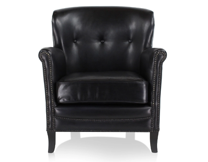 Sillón club de piel negro reposabrazos con tachuelas