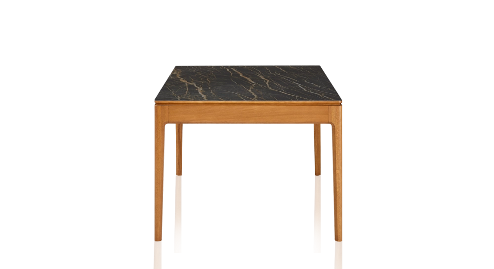 Table salle à manger en chêne et céramique 8 personnes avec bois teinte merisier et plateau céramique effet marbre noir 210x100 cm
