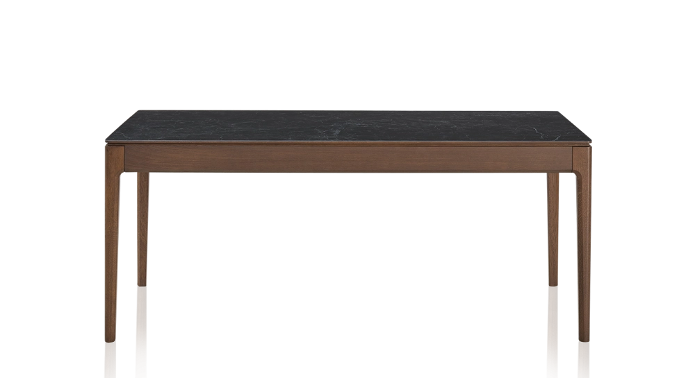 Table salle à manger 6 personnes en chêne et céramique avec bois teinte marron foncé et plateau céramique effet ardoise 140x90 cm