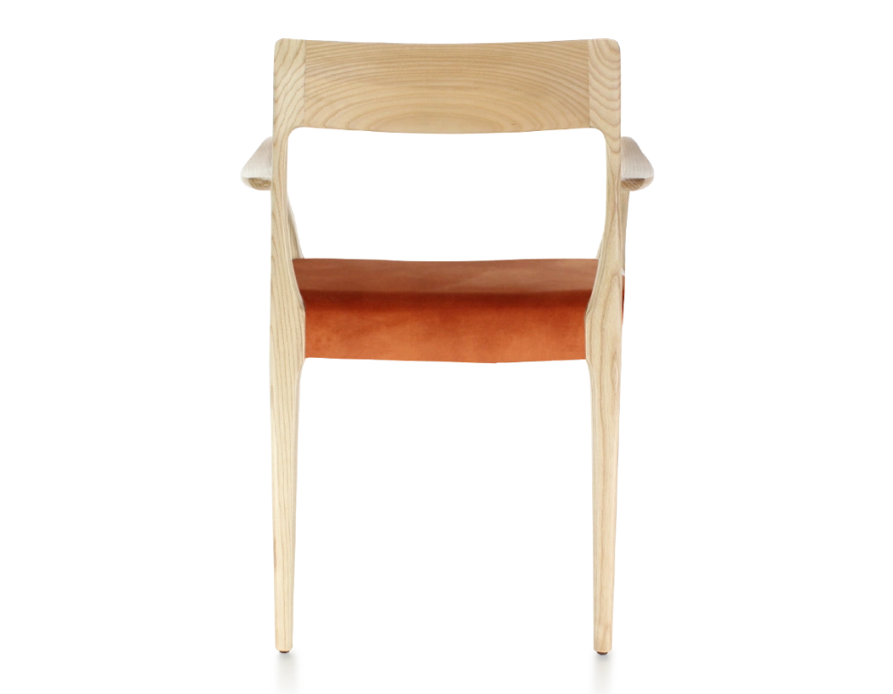 Chaise scandinave avec accoudoirs bois teinte naturelle assise tissu velours terracotta