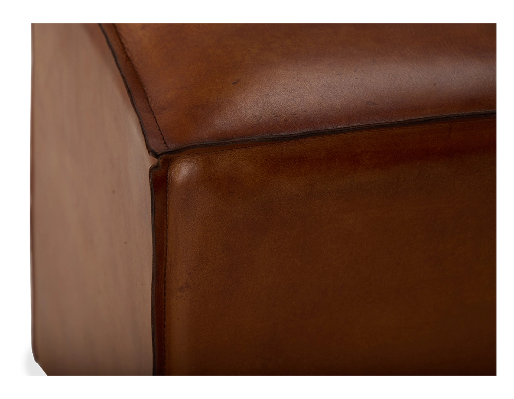 Pouf cuir marron clair