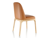 Chaise design bois teinte naturelle et cuir caramel