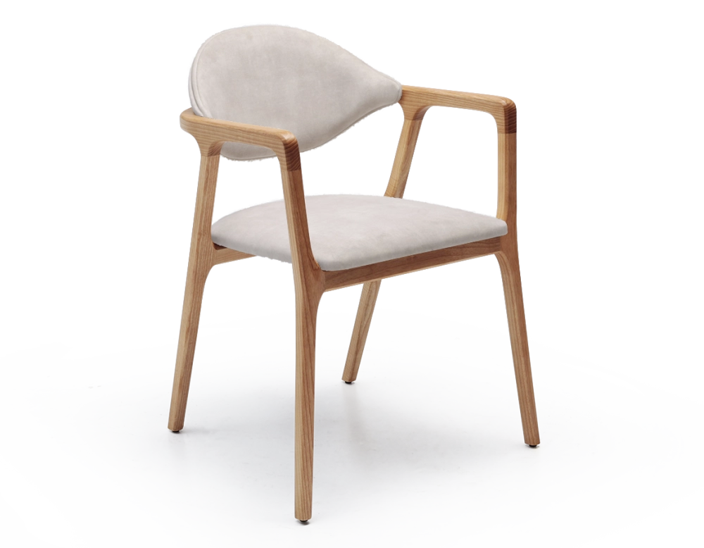Chaise design avec accoudoirs bois teinte naturelle et tissu velours sable