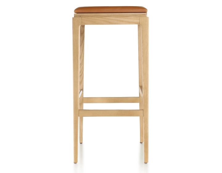Tabouret de bar design H80 cm bois teinte naturelle assise cuir caramel