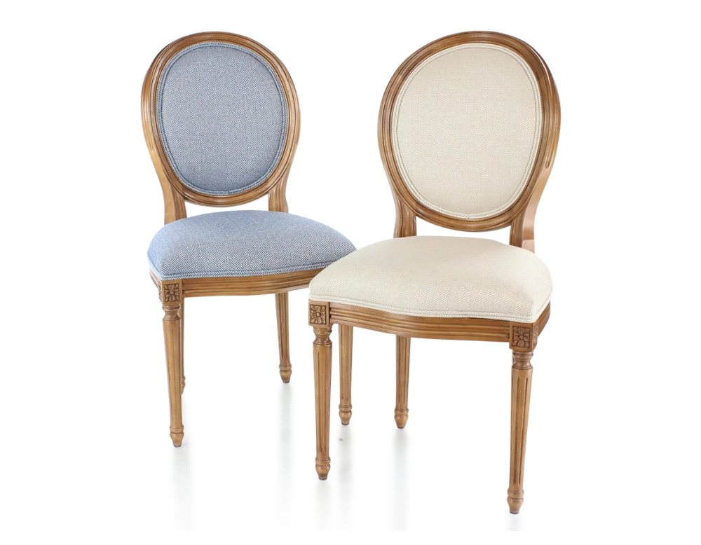 Silla antigua estilo Luis XVI madera con tinte envejecido y tejido chevron beige