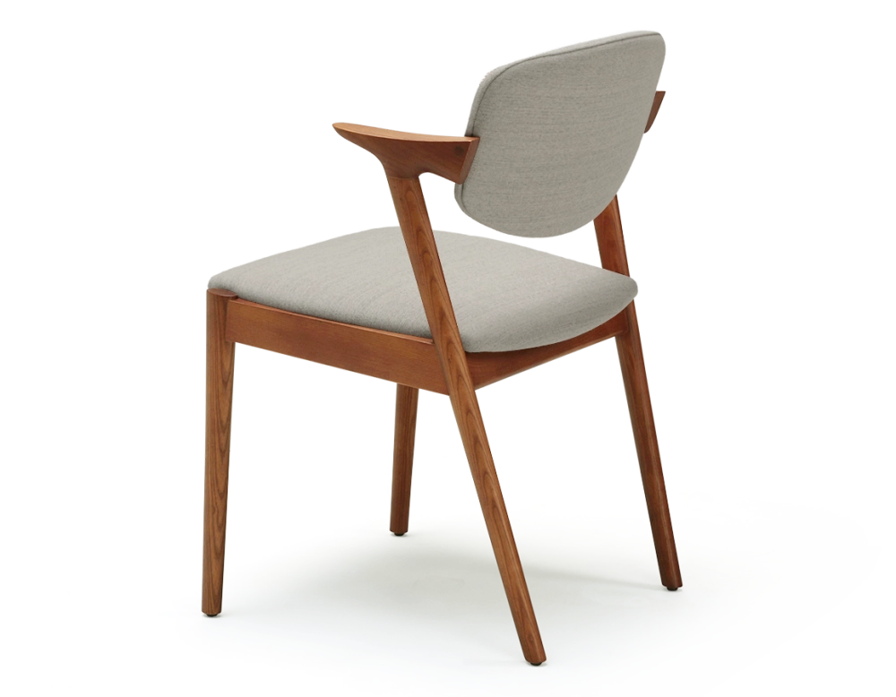 Chaise design teinte merisier et tissu beige naturel bois teinte merisier assise tissu beige naturel