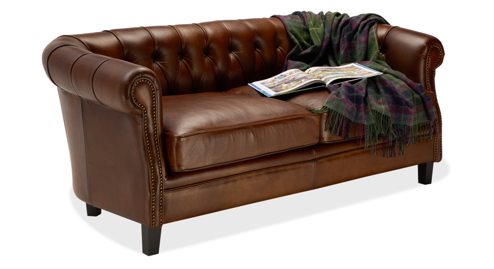 Canapé Chesterfield cuir 2 places marron vintage accoudoirs cloutés
