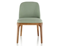 Chaise design bois teinte merisier et tissu vert sauge