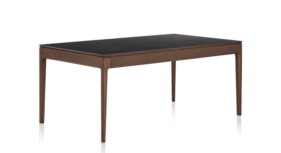 Table salle à manger en chêne et céramique 6 personnes avec bois teinte marron foncé et plateau céramique noir unie 160x100 cm