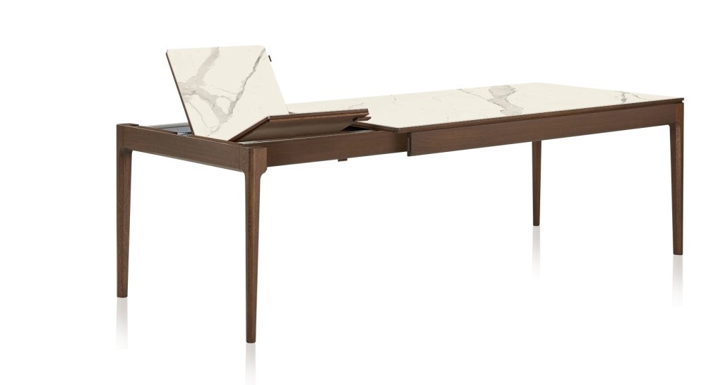 Table extensible 8 à 12 personnes en chêne et céramique allonges céramique avec bois teinte marron foncé et plateau et allonges céramique effet marbre blanc 210x100 cm