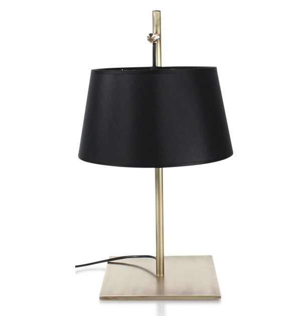 Lampe a poser équerre dorée abat jour noir intérieur doré