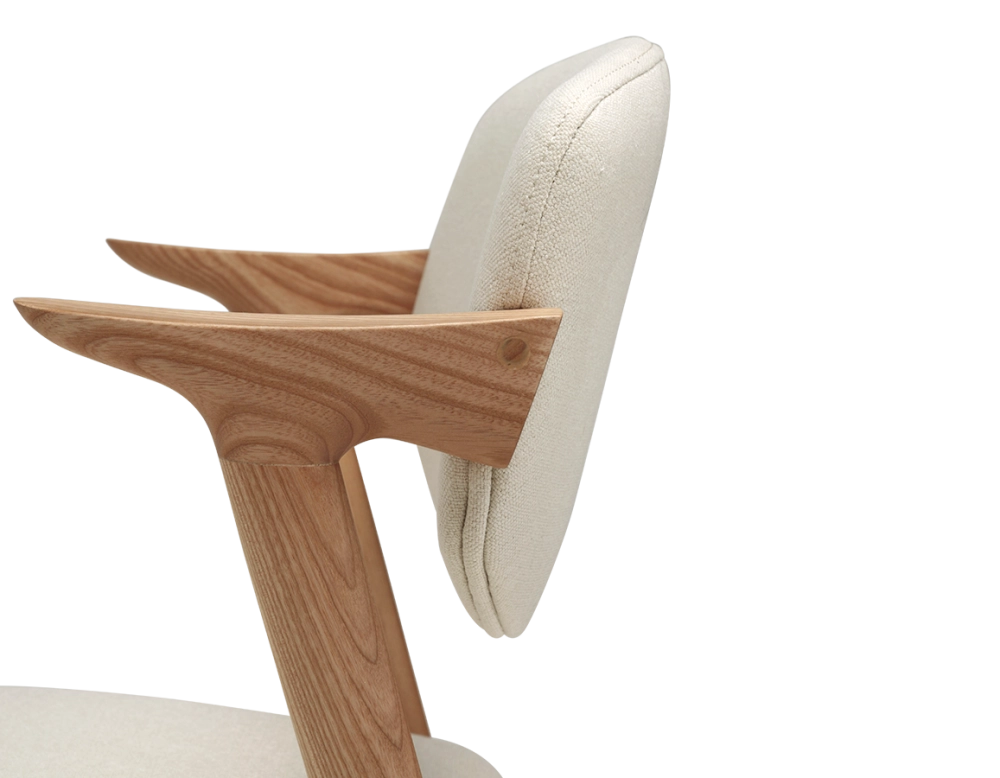 Silla escandinava madera tinte natural asiento tejido blanco roto