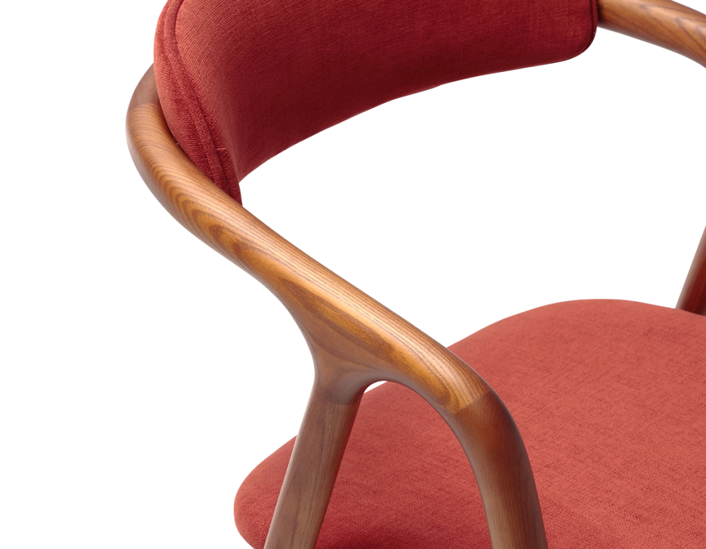 Chaise scandinave bois teinte merisier assise tissu beige orange brulé